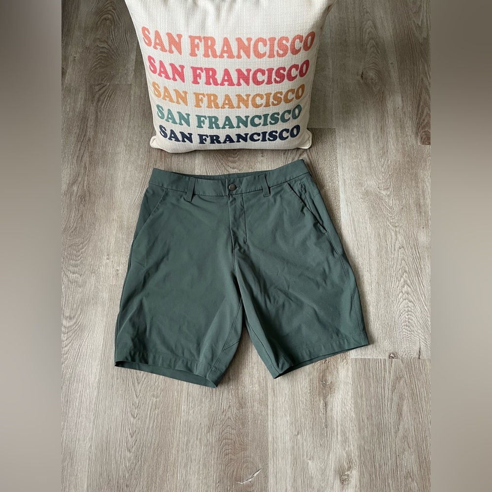 Men’s Lululemon Shorts Size 30